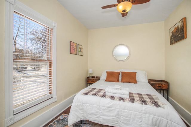 713 Crawford Avenue, Ames, IA 50010