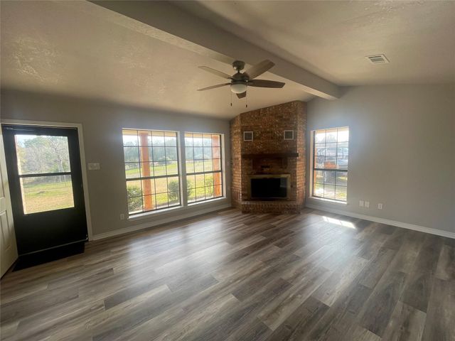 14322 Fm 811, Centerville, TX 75833