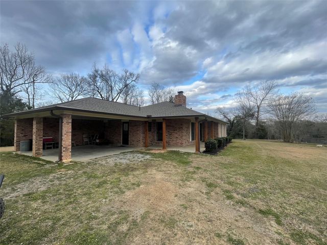 14322 Fm 811, Centerville, TX 75833