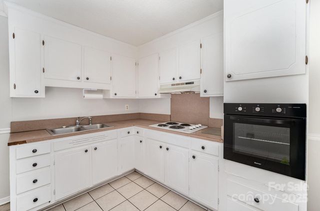 1712 Hoffman Road, Gastonia, NC 28054