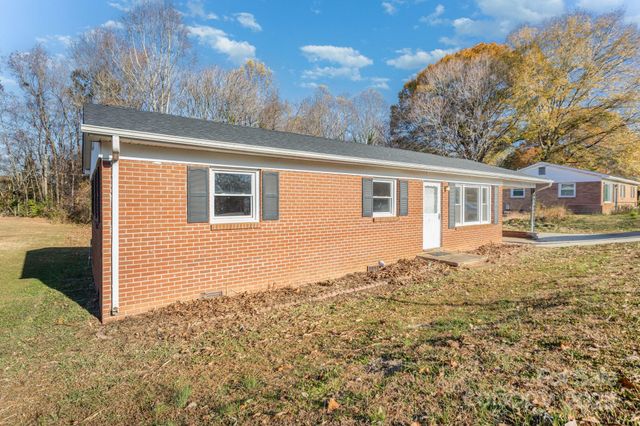 1712 Hoffman Road, Gastonia, NC 28054