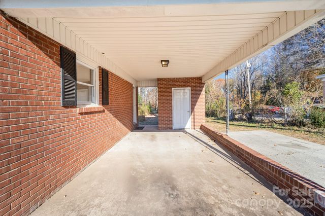 1712 Hoffman Road, Gastonia, NC 28054
