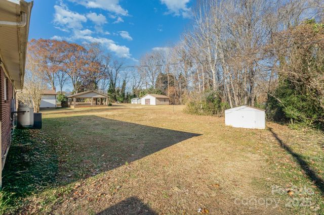 1712 Hoffman Road, Gastonia, NC 28054