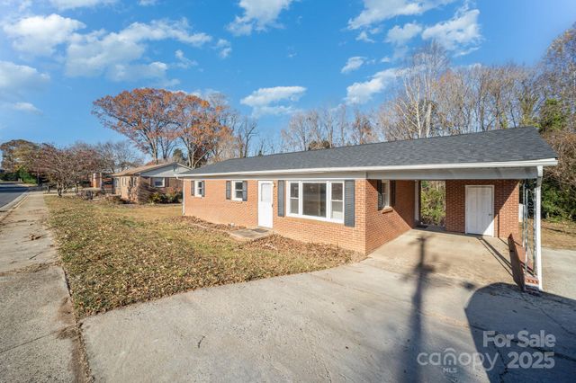 1712 Hoffman Road, Gastonia, NC 28054