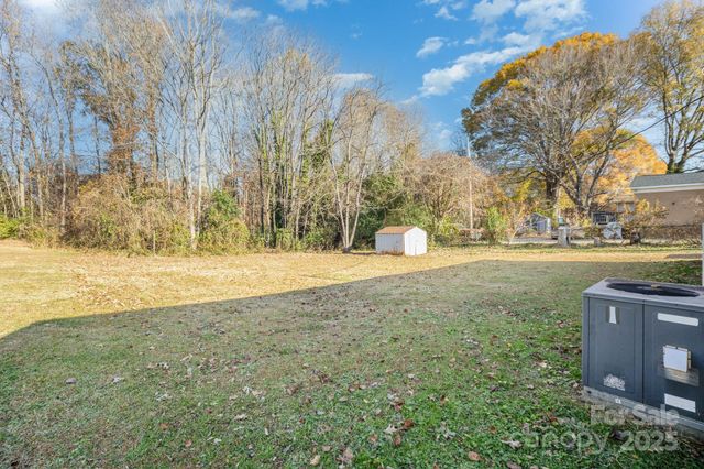 1712 Hoffman Road, Gastonia, NC 28054