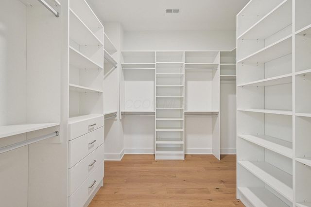 2835 Katmai Drive, Columbus, OH 43228