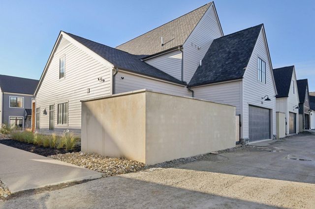 2835 Katmai Drive, Columbus, OH 43228