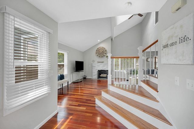 13 Carnation Circle B, Reading, MA 01867