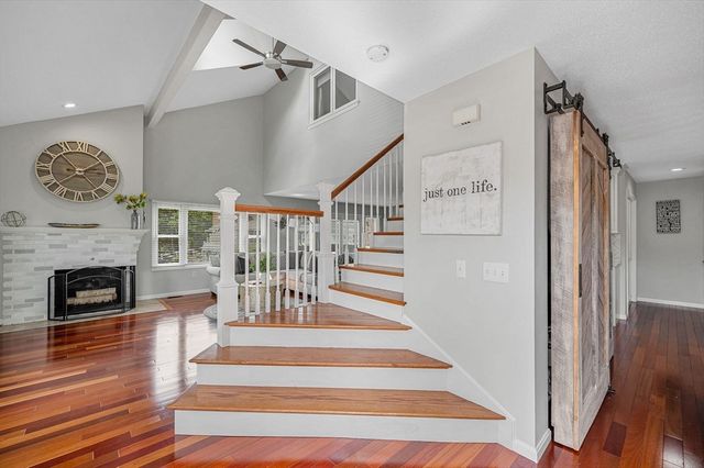 13 Carnation Circle B, Reading, MA 01867
