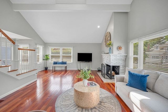 13 Carnation Circle B, Reading, MA 01867