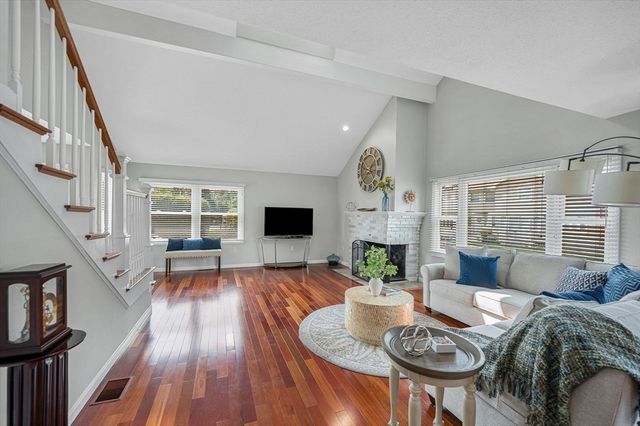 13 Carnation Circle B, Reading, MA 01867