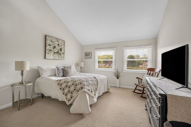 13 Carnation Circle B, Reading, MA 01867