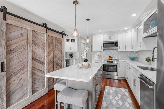 13 Carnation Circle B, Reading, MA 01867