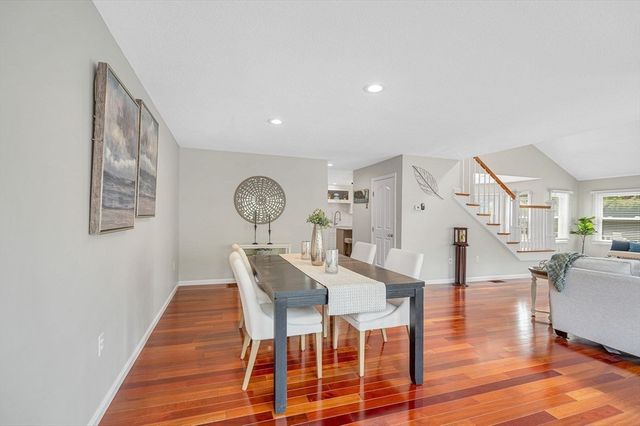 13 Carnation Circle B, Reading, MA 01867