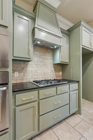 5613 St James Place, Oklahoma City, OK 73179