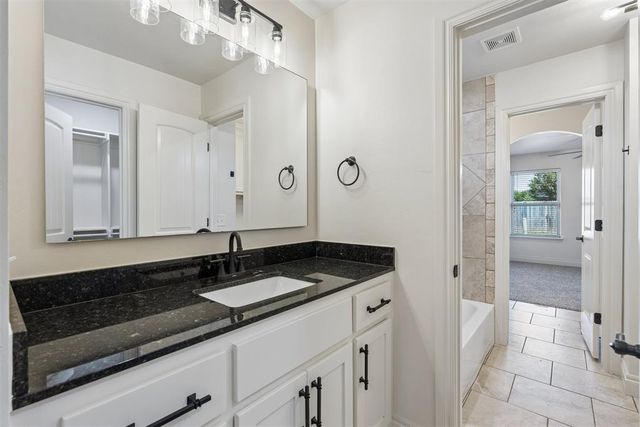 5613 St James Place, Oklahoma City, OK 73179
