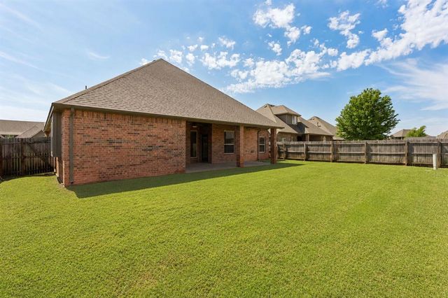 5613 St James Place, Oklahoma City, OK 73179