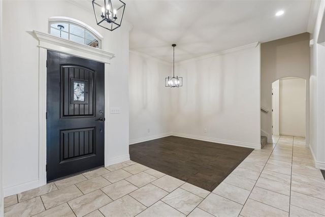 5613 St James Place, Oklahoma City, OK 73179