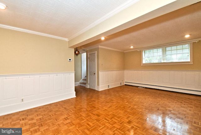 2390 LENHART RD, Colmar, PA 18915