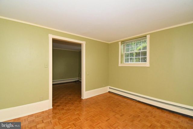 2390 LENHART RD, Colmar, PA 18915