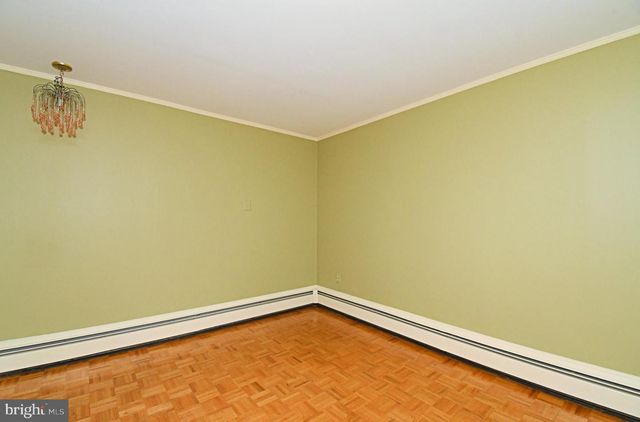 2390 LENHART RD, Colmar, PA 18915