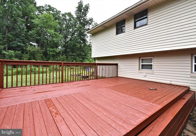 2390 LENHART RD, Colmar, PA 18915
