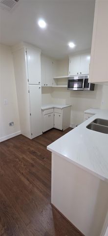 2827 Robertson Street, Houston, TX 77009