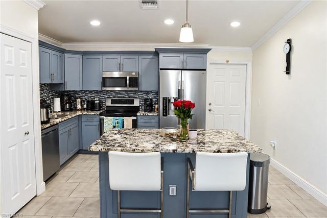 2212 NW 42nd PL, Cape Coral, FL 33993