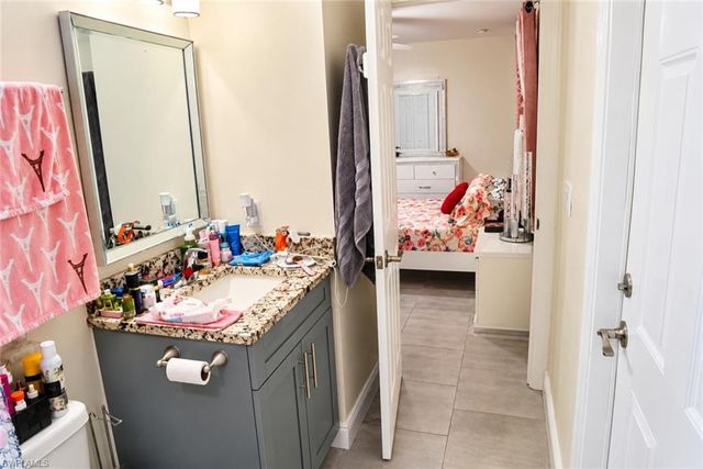 2212 NW 42nd PL, Cape Coral, FL 33993
