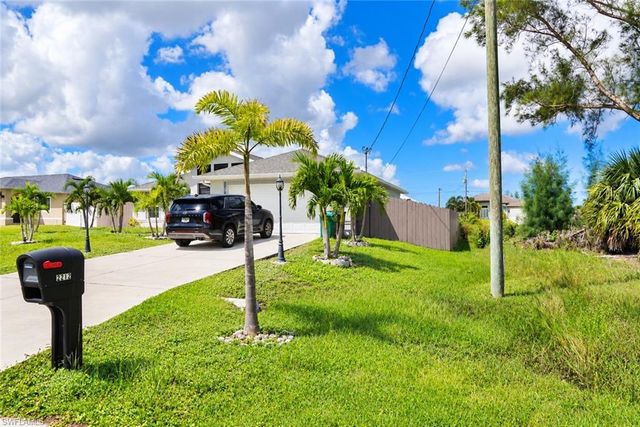2212 NW 42nd PL, Cape Coral, FL 33993