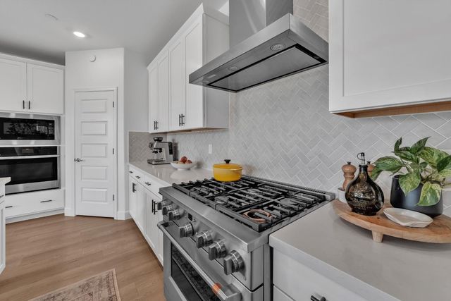 3225 Roslyn Ct, Folsom, CA 95630