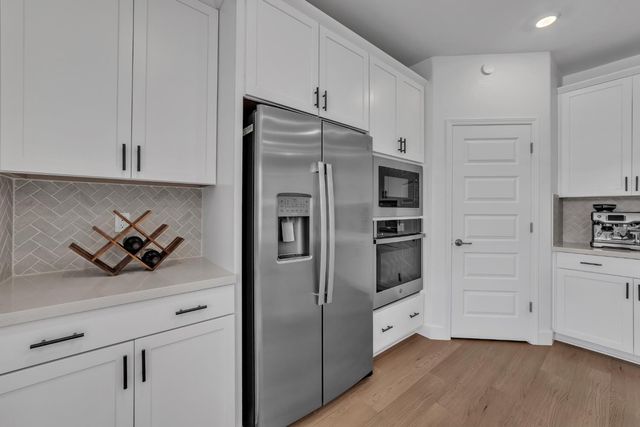 3225 Roslyn Ct, Folsom, CA 95630