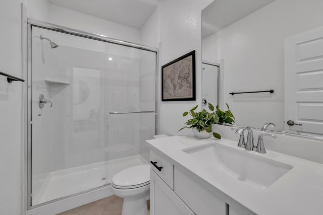 3225 Roslyn Ct, Folsom, CA 95630
