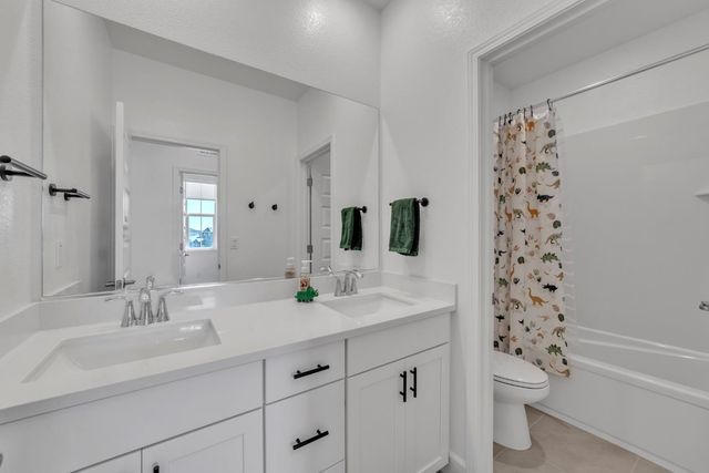 3225 Roslyn Ct, Folsom, CA 95630