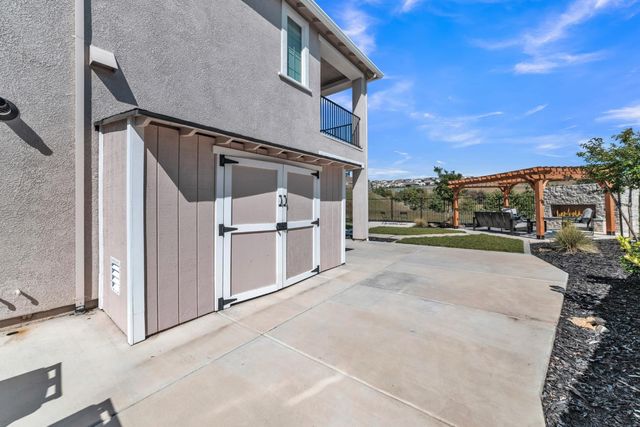 3225 Roslyn Ct, Folsom, CA 95630