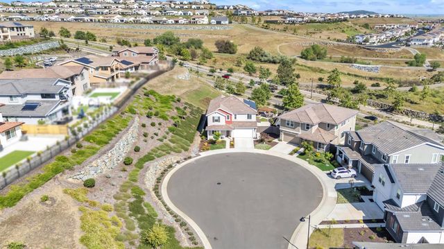 3225 Roslyn Ct, Folsom, CA 95630