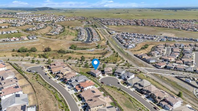 3225 Roslyn Ct, Folsom, CA 95630