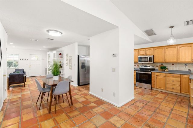 2908 W BALLAST POINT BOULEVARD, Tampa, FL 33611