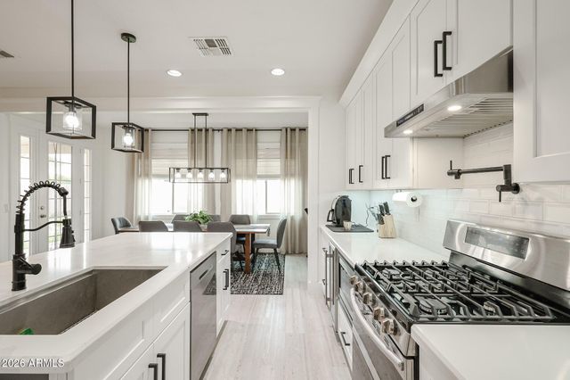 11134 E SEGURA Avenue, Mesa, AZ 85212