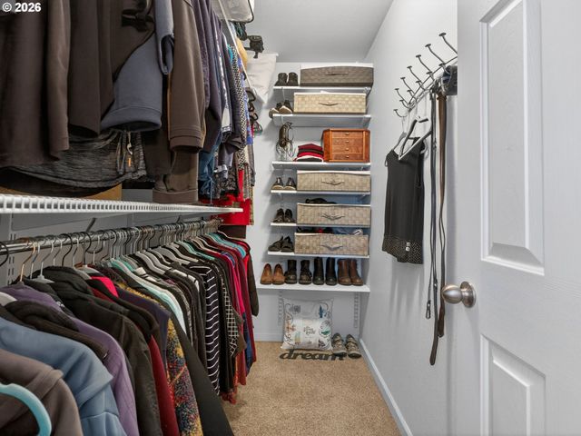 10813 Sw CANTERBURY Ln 104, Tigard, OR 97224