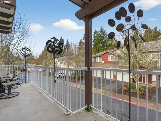 10813 Sw CANTERBURY Ln 104, Tigard, OR 97224