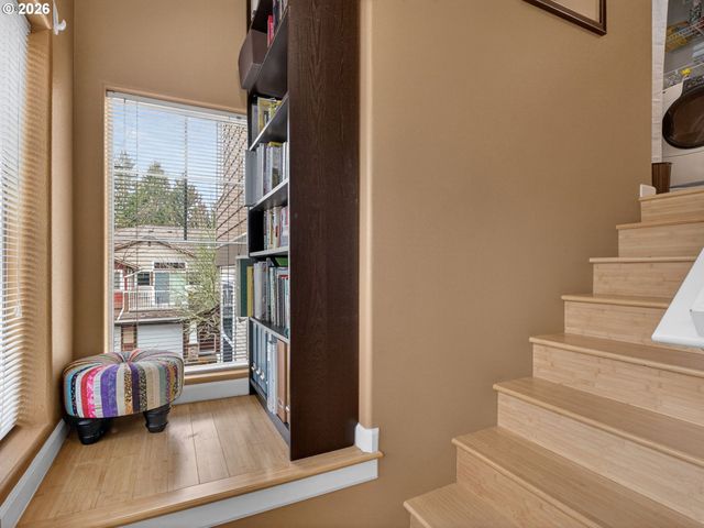 10813 Sw CANTERBURY Ln 104, Tigard, OR 97224