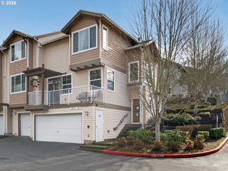 10813 Sw CANTERBURY Ln 104, Tigard, OR 97224