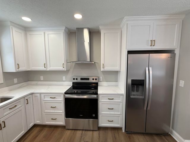 3030 E Carowinds Court, Bloomington, IN 47401