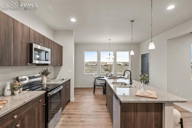 353 S Ashford Drive, Pueblo, CO 81007