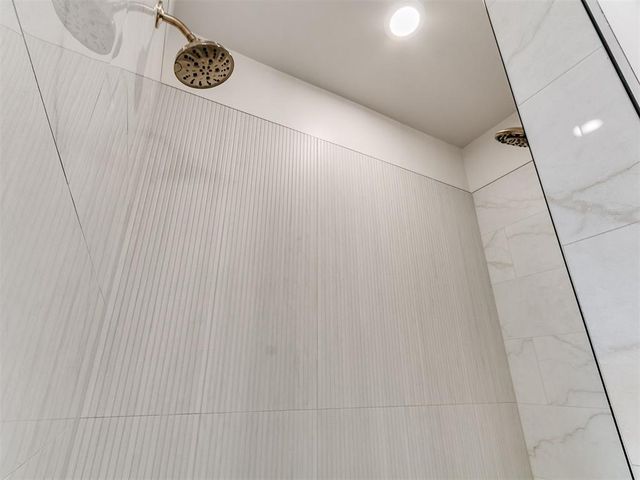 2111 Oakville Place, Norman, OK 73071