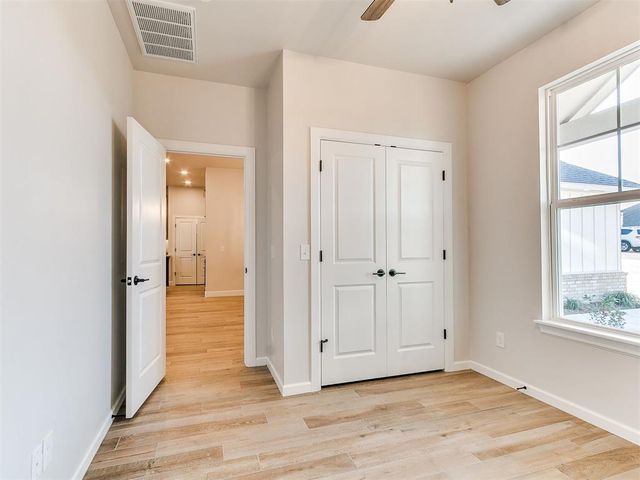 2111 Oakville Place, Norman, OK 73071