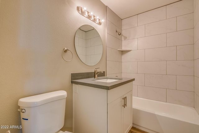 801 E Puget Avenue Apt 4, Phoenix, AZ 85020