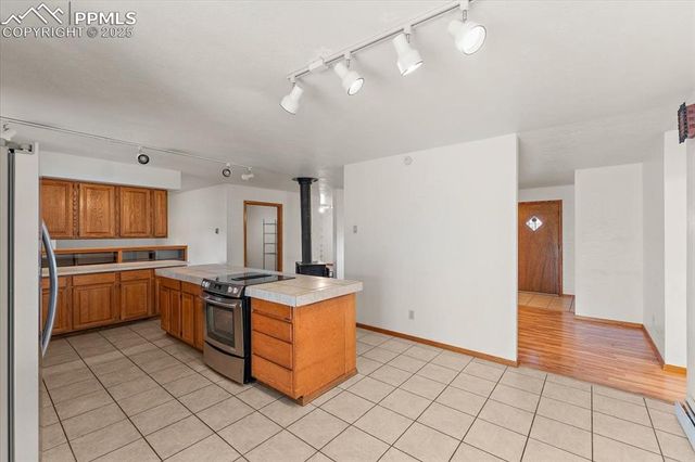 497 S Avenida Del Oro, Pueblo, CO 81007