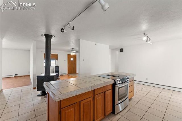 497 S Avenida Del Oro, Pueblo, CO 81007